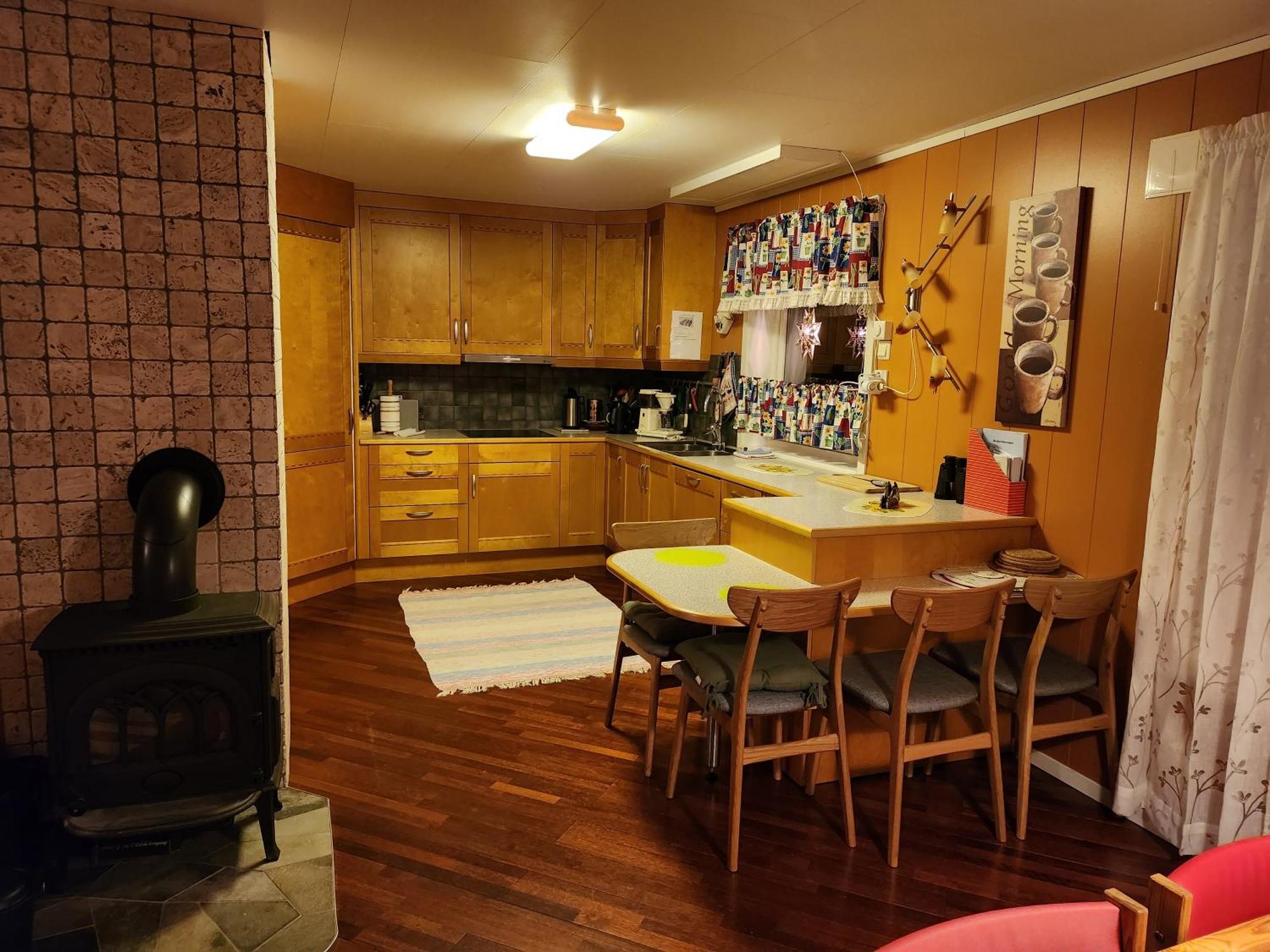 Tromtind Lodge Тромсё Экстерьер фото