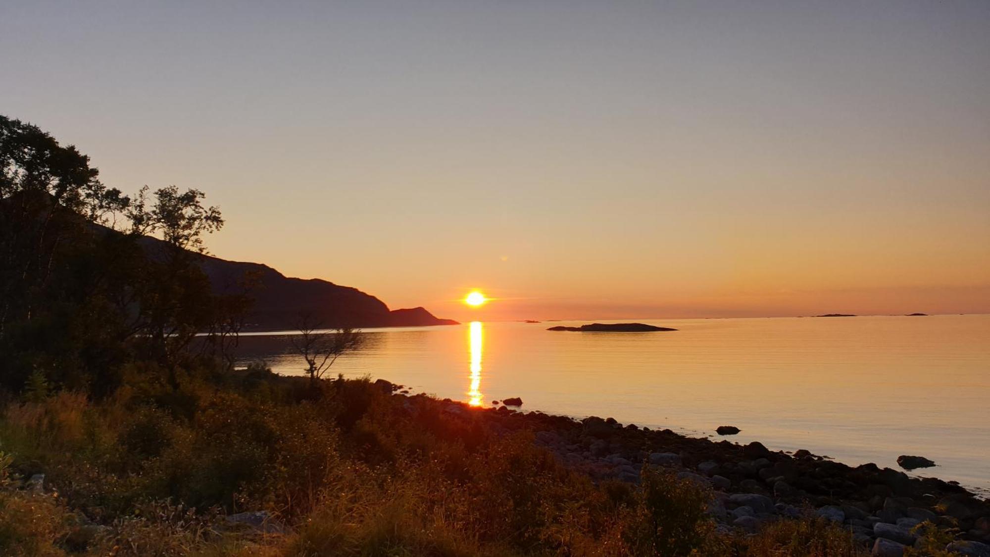 Tromtind Lodge Тромсё Экстерьер фото